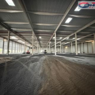 Pronájem výrobního objektu 10 000 m² Praha, K pérovně