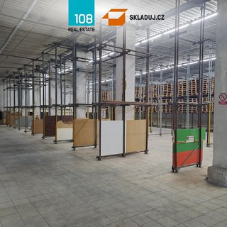 Pronájem skladu 1 000 m² České Budějovice, Adamovská