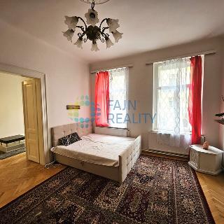 Pronájem bytu 3+1 91 m² Praha, Na Švihance