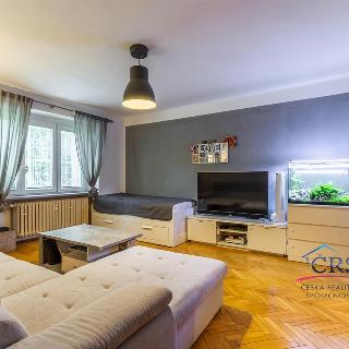 Prodej bytu 2+1 77 m² Praha, Poštovská