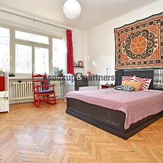 Pronájem bytu 2+1 90 m² Praha, Písecká