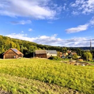 Prodej stavební parcely 1499 m&sup2; Semily