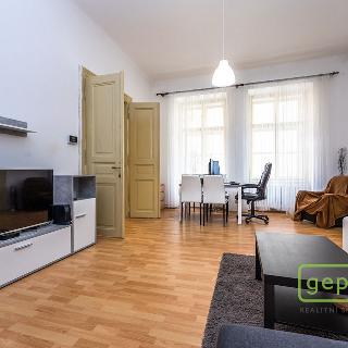 Pronájem bytu 2+1 65 m² Praha, Řeznická