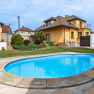 Prodej rodinného domu 180 m&sup2; Slaný