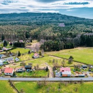 Prodej stavební parcely 1553 m² Běštín