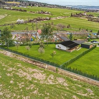 Prodej stavební parcely 1517 m&sup2; Běštín