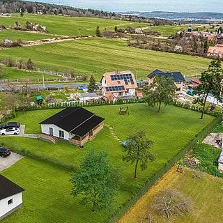 Prodej stavební parcely 1859 m&sup2; Běštín