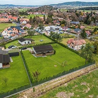 Prodej stavební parcely 1553 m&sup2; Běštín
