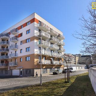 Pronájem garáže 20 m² Plzeň, Rybářská