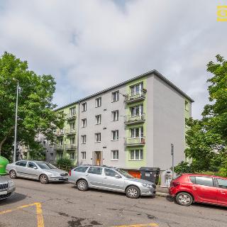 Pronájem bytu 3+1 72 m² Praha, Trenčínská