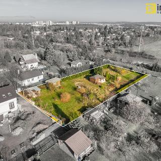 Prodej stavební parcely 2 169 m² Plzeň, Pod Třešňovkou