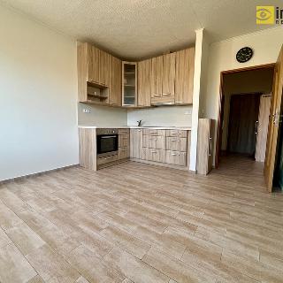 Pronájem bytu 1+1 46 m² Nýrsko, Práce