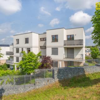 Pronájem bytu 1+kk a garsoniéry 38 m² Praha Modřany, Provázkova