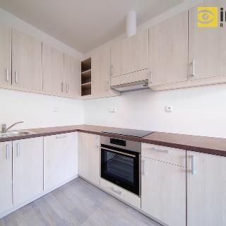 Pronájem bytu 2+kk 49 m² Plzeň, Skvrňanská