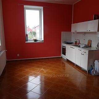 Pronájem bytu 2+1 73 m&sup2; Nový Bor