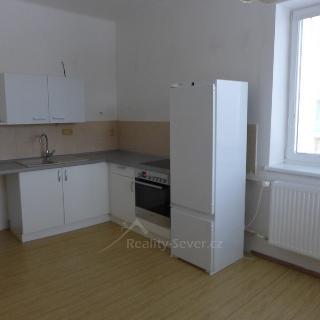 Pronájem bytu 2+1 90 m² Nový Bor, 