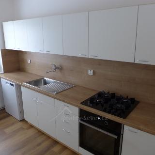 Pronájem bytu 3+kk 65 m² Rumburk, Školní