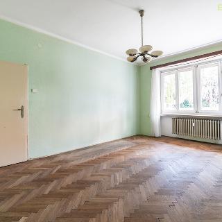 Prodej bytu 3+1 74 m² Zlín, Lorencova