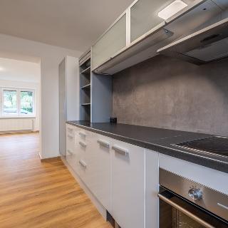 Pronájem bytu 2+1 63 m² Zlín, Kamenná