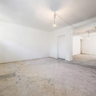 Prodej bytu 2+kk 61 m² Praha