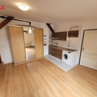 Pronájem bytu 1+kk a garsoniéry 44 m² Praha Nové Město, Spálená