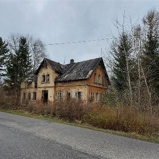 Prodej stavební parcely 5 704 m² Jiříkov