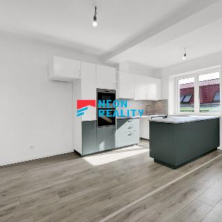 Pronájem bytu 3+kk 92 m² Ostrava, Slavníkovců