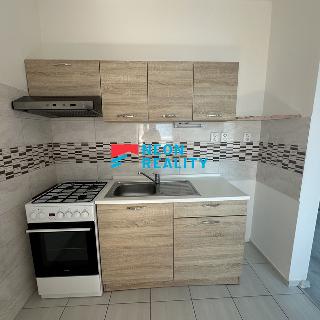 Pronájem bytu 2+1 47 m² Orlová, Adamusova