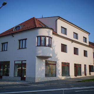 Pronájem obchodu 40 m² Jindřichův Hradec, Rybniční