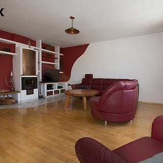 Prodej rodinného domu 252 m&sup2; Jindřichův Hradec