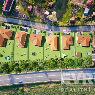 Prodej stavební parcely 6 116 m² Hradec Králové, K Dolíkám