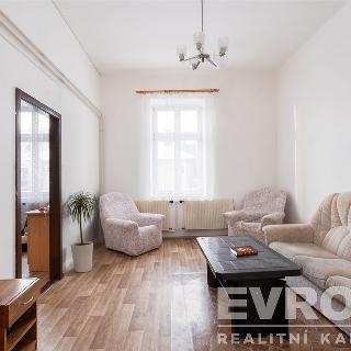 Prodej bytu 3+1 75 m² Hostinné, Nádražní