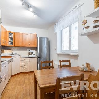 Prodej bytu 2+1 66 m² Jilemnice, Jana Buchara