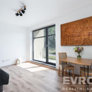 Prodej bytu 1+kk, garsoniery 33 m² Černý Důl