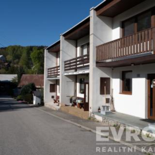 Prodej rodinného domu 245 m² Benecko