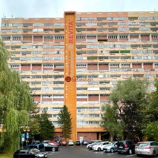 Prodej bytu 3+kk 76 m² Chomutov, Kundratická