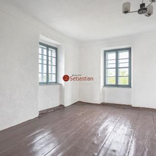 Prodej rodinného domu 263 m² Strmilov, Zahradnická