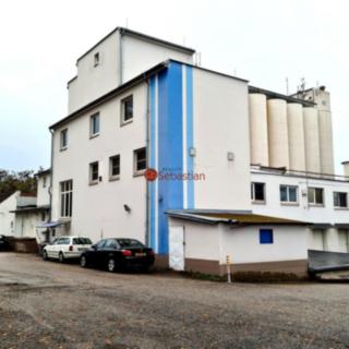 Pronájem výrobního objektu 1930 m² Jičín