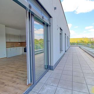Pronájem bytu 2+kk 62 m&sup2; Znojmo