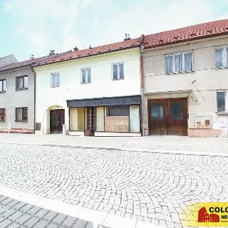 Prodej rodinného domu 200 m² Jedovnice, 