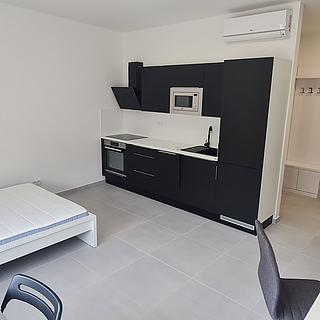 Pronájem bytu 1+kk, garsoniery 32 m&sup2; Brno
