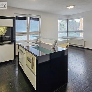 Pronájem bytu 2+kk 49 m&sup2; Plzeň