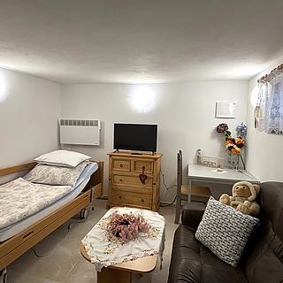 Pronájem bytu 1+1 60 m&sup2; Miloňovice