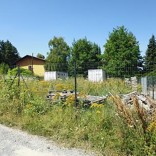 Prodej komerčního pozemku 877 m&sup2; Slapy