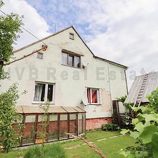 Prodej rodinného domu 220 m&sup2; Dolní Lutyně