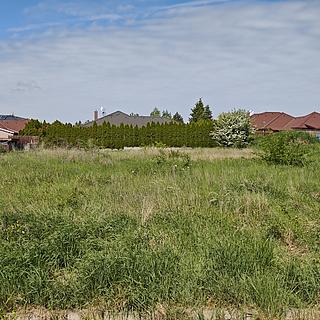 Prodej stavební parcely 911 m&sup2; Lichoceves