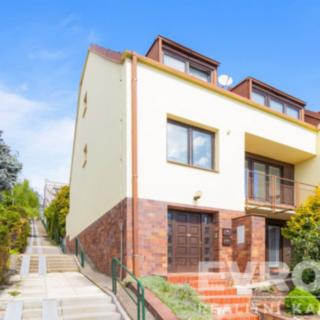 Prodej rodinného domu 235 m² Praha