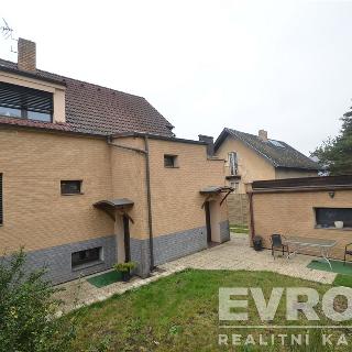 Prodej rodinného domu 225 m² Praha, Kobyliská