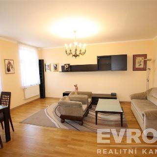 Pronájem bytu 3+kk 95 m² Praha, Umělecká