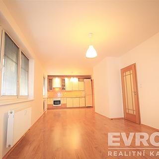 Pronájem bytu 2+kk 73 m&sup2; Praha